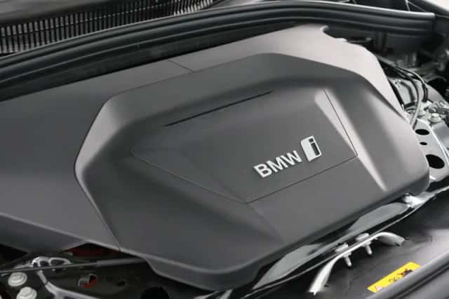 BMW iX1 (2026) thumbnail 7
