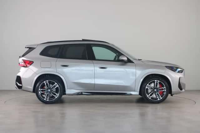 BMW iX1 (2026) thumbnail 10