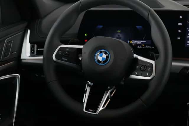 BMW X1 (2026) thumbnail 2