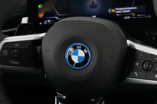 BMW X1 (2026) thumbnail 3