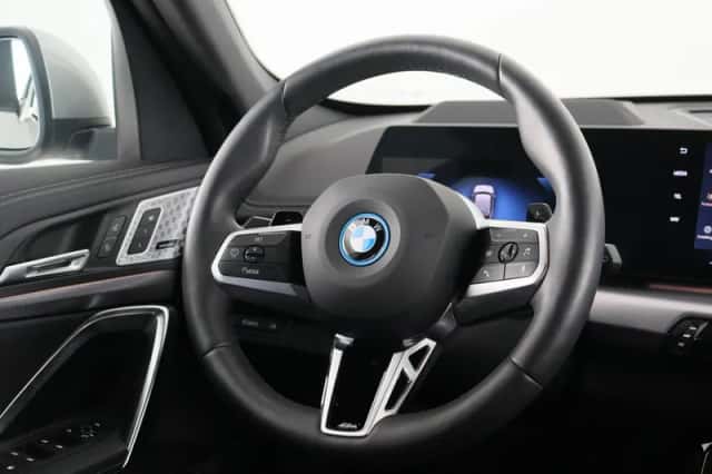 BMW X1 (2025) thumbnail 2