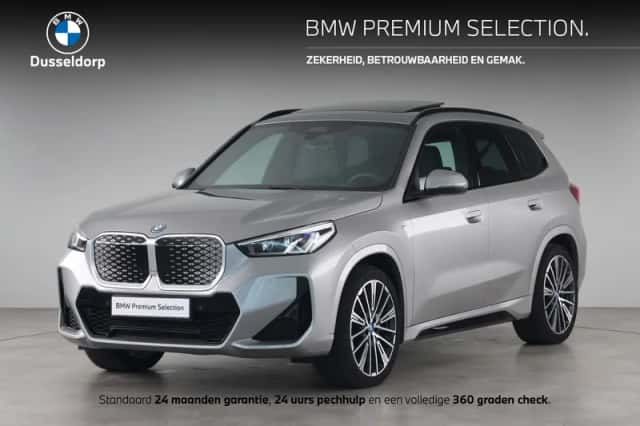 BMW iX1 (2025) thumbnail 1