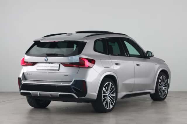 BMW iX1 (2025) thumbnail 11