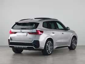 BMW iX1 (2025) thumbnail 11