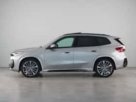 BMW iX1 (2025) thumbnail 14