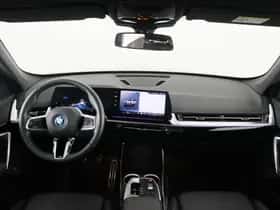 BMW iX1 (2025) thumbnail 15