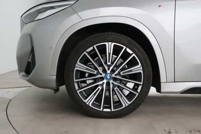 BMW iX1 (2025) thumbnail 22
