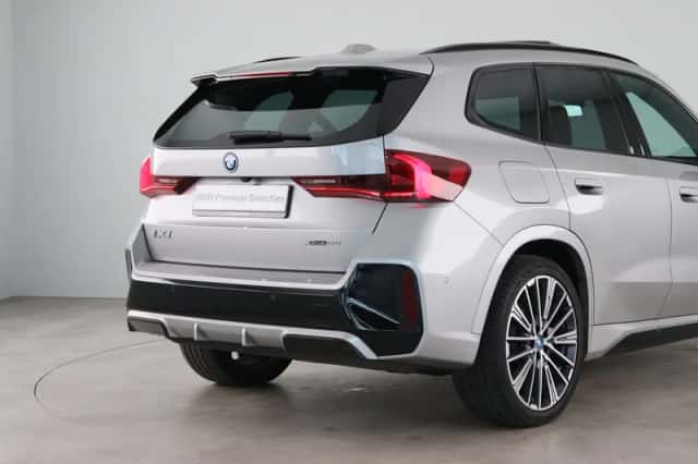 BMW iX1 (2025) thumbnail 23