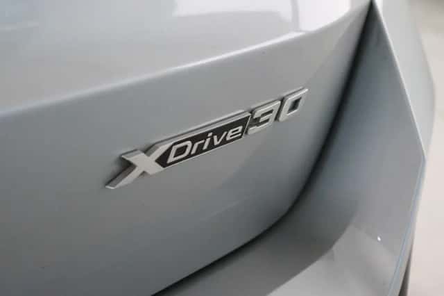 BMW iX1 (2025) thumbnail 33