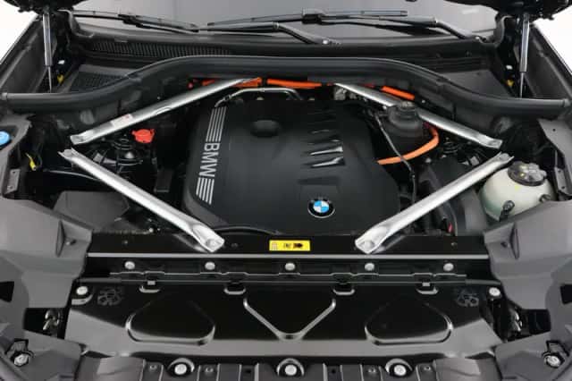 BMW X5 (2025) thumbnail 4