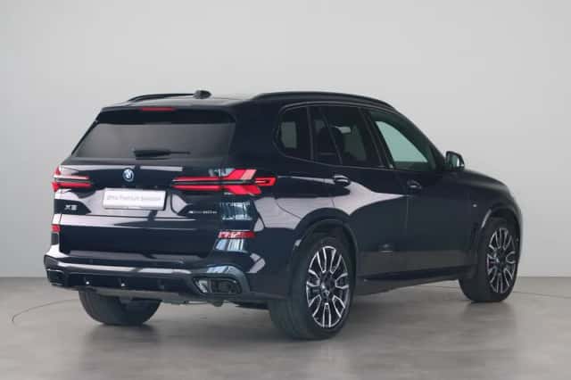 BMW X5 (2025) thumbnail 10
