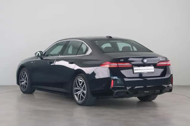 BMW i5 (2025) thumbnail 13