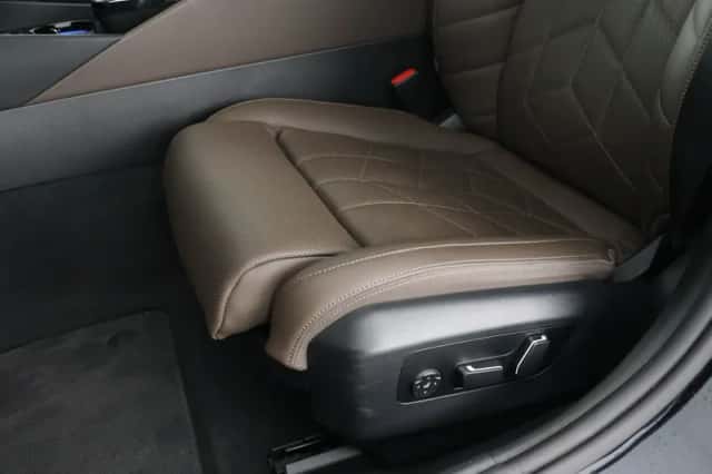BMW i5 (2025) thumbnail 17