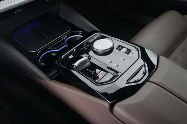 BMW i5 (2025) thumbnail 19