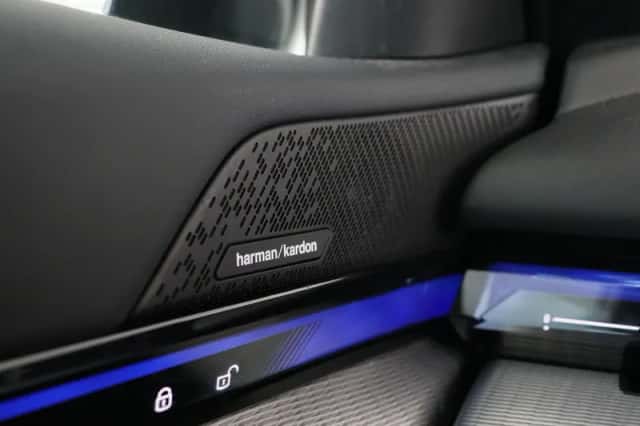 BMW i5 (2025) thumbnail 26