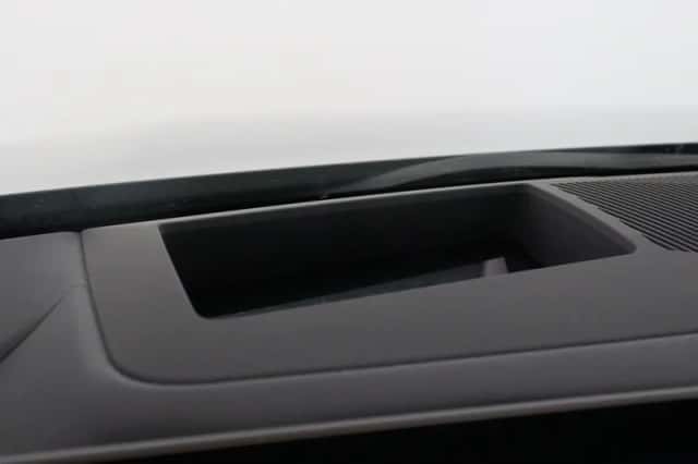 BMW i5 (2025) thumbnail 27