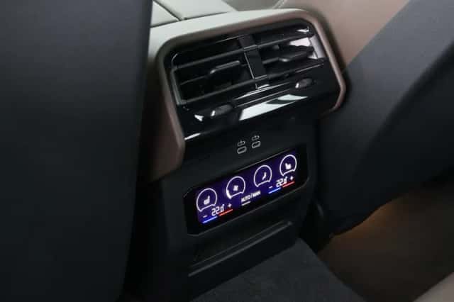 BMW i5 (2025) thumbnail 30