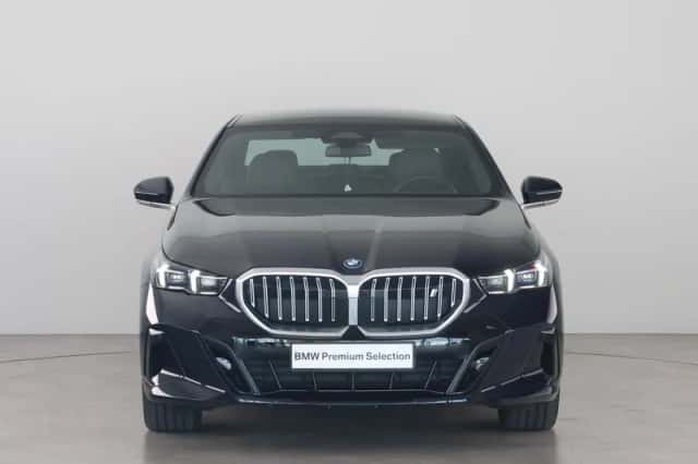 BMW i5 (2025) thumbnail 8