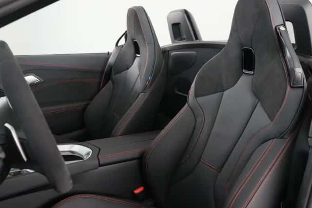 BMW Z4 (2026) thumbnail 35