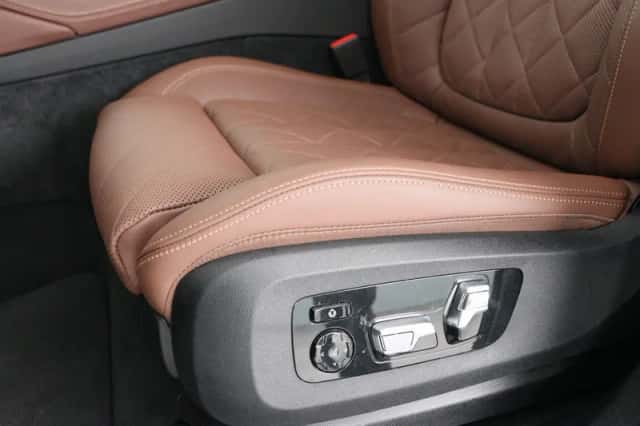 BMW X6 (2024) thumbnail 17