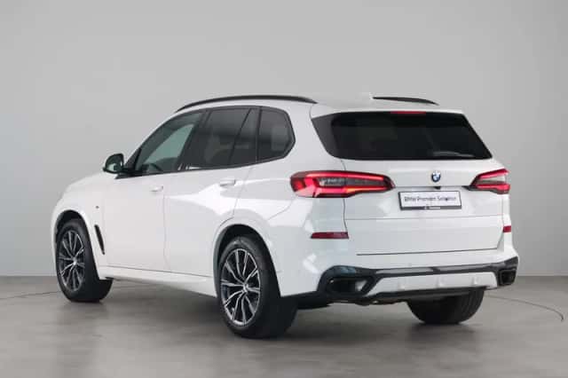 BMW X5 (2023) thumbnail 12