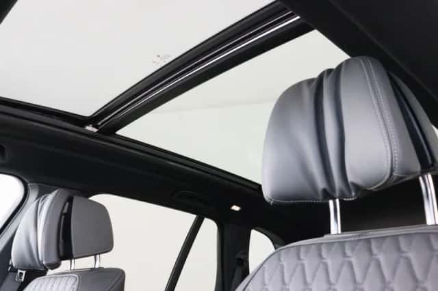 BMW X5 (2023) thumbnail 24