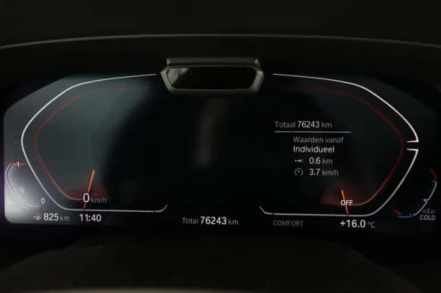 BMW X5 (2023) thumbnail 4