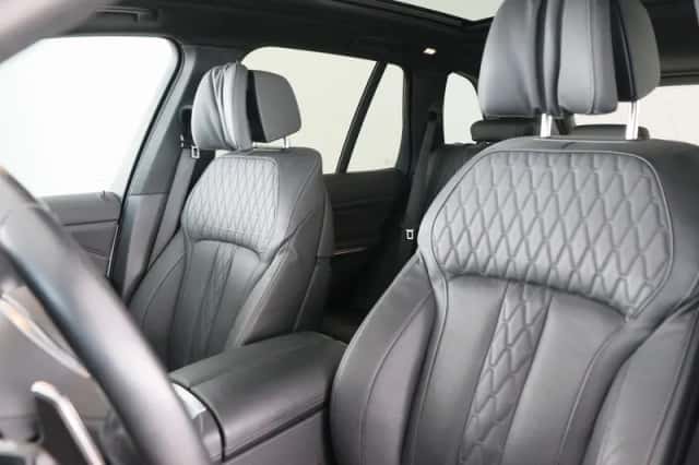 BMW X5 (2023) thumbnail 6