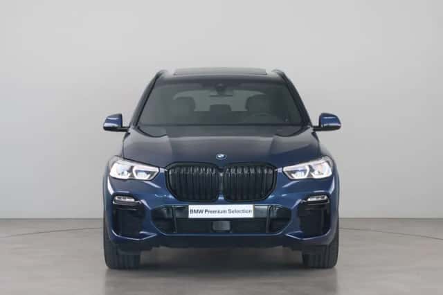 BMW X5 (2021) thumbnail 2