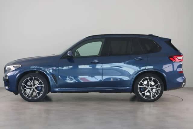 BMW X5 (2021) thumbnail 8