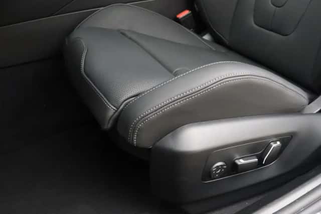 BMW M5 (2026) thumbnail 15