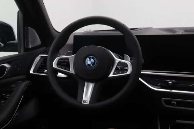 BMW X5 (2026) thumbnail 2