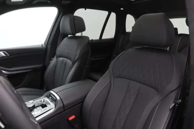 BMW X5 (2026) thumbnail 5