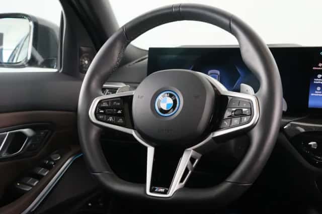 BMW 3-Serie (2025) thumbnail 2