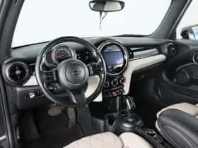 MINI Cabrio (2022) thumbnail 16
