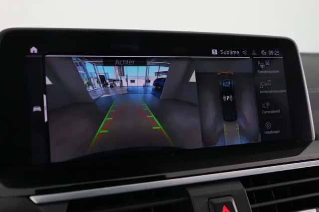 BMW iX3 (2022) thumbnail 12