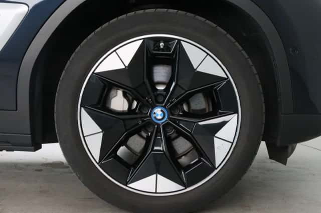 BMW iX3 (2022) thumbnail 21