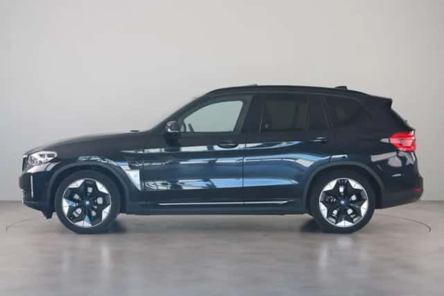 BMW iX3 (2022) thumbnail 8