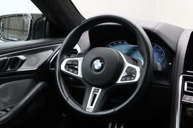 BMW 8-Serie (2023) thumbnail 2
