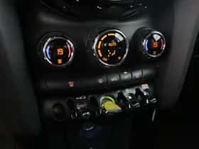 MINI Electric (2022) thumbnail 12