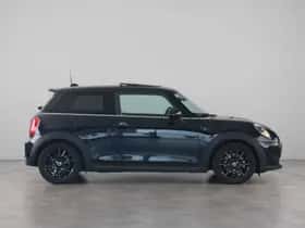 MINI Electric (2022) thumbnail 4