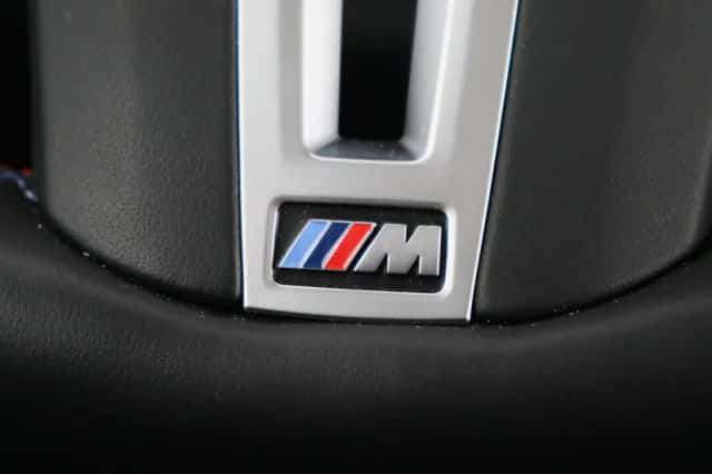 BMW X6M (2025) thumbnail 4