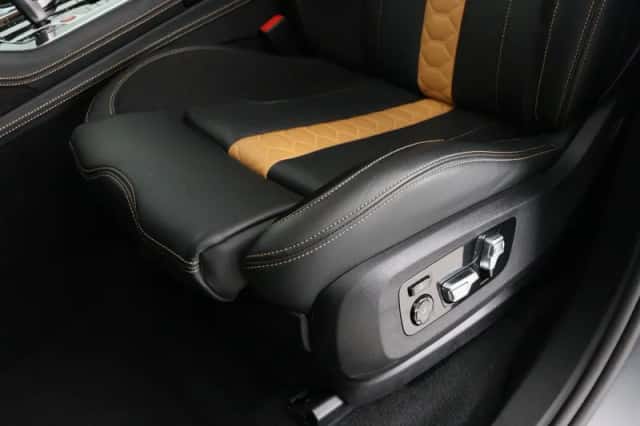 BMW X5M (2025) thumbnail 11