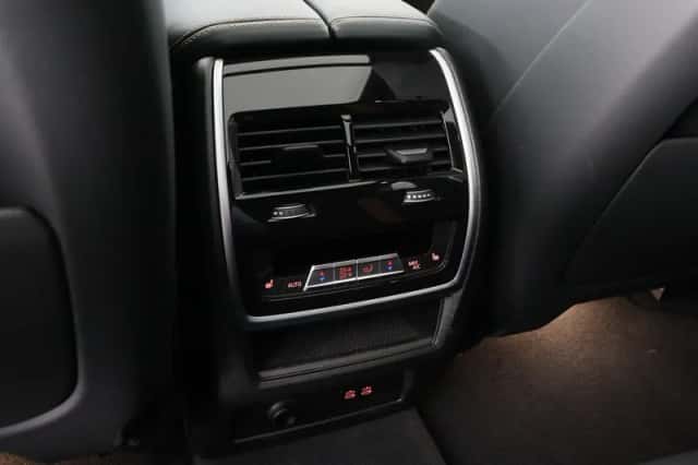 BMW X5M (2025) thumbnail 26
