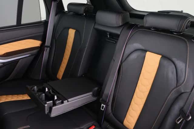 BMW X5M (2025) thumbnail 42