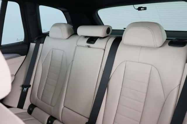 BMW X3 (2019) thumbnail 16