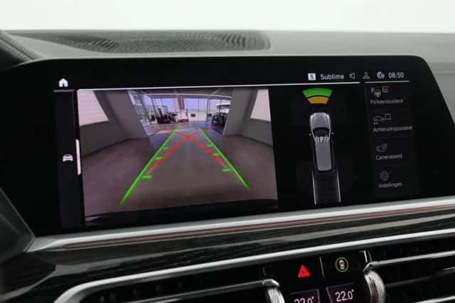 BMW X7 (2021) thumbnail 11