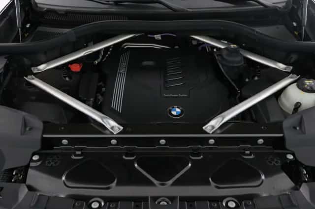BMW X7 (2021) thumbnail 17