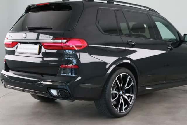 BMW X7 (2021) thumbnail 24