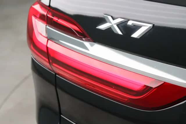 BMW X7 (2021) thumbnail 30
